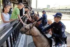 九游云游戏下载 -瓦伦西亚训练开放日；窗口期完成体检引欢呼；葡超在即；更衣室氛围转暖的简单介绍