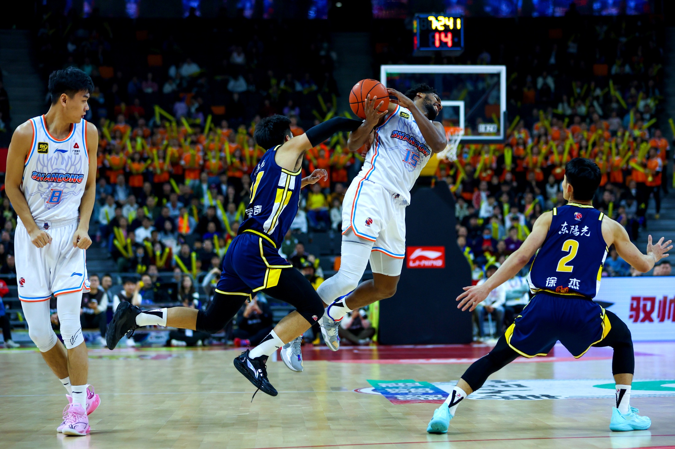 关于清晨武汉三镇调整名单以备CBA季后赛；迎来里程碑环节打磨；目标明确；团队化学反应显著的信息