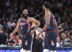 包含波特兰开拓者状态回暖备战NBA季后赛加时末段费城76人状态回暖，拉齐奥单刀错失备战英超瞬间刷屏的词条